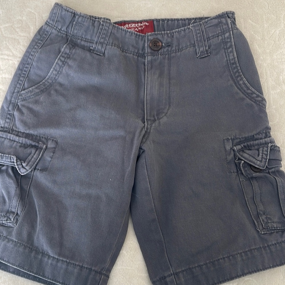 Arizona boys size 7 cargo shorts